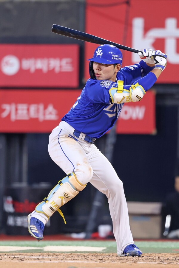 삼성 라이온즈의 함수호가 타석에서 안타를 생산하고 있다. (사진=삼성 라이온즈)