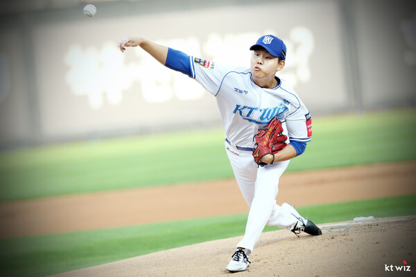 8일 마지막 선발 등판을 소화한 소형준(사진=KT)