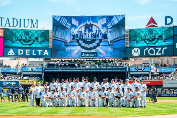 올드 타이머스 데이에 참가한 양키스 전설들(사진=뉴욕 양키스 SNS)