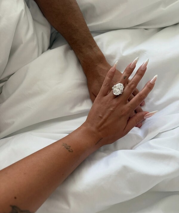 호날두의 연인 조지나가 12일(한국시간) 자신의 인스타그램에 결혼 반지를 올렸다. (사진=조지나 SNS)