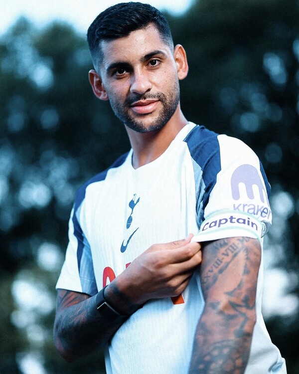 새 시즌 주장으로 선임된 크리스티안 로메로. (사진=토트넘 SNS)