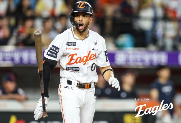 동점포를 날린 리베라토(사진=한화)