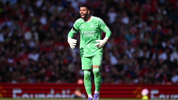 아스널이 18일(한국시간) 맨체스터 유나이티드와의 개막전에서 리카르도 칼라피오리의 헤딩골로 1대 0 승리를 거두며 완벽한 스타트를 끊었다(사진=아스널 공식 SNS)