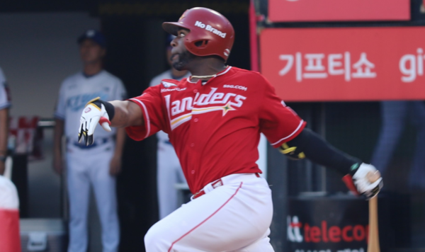 4안타 경기를 펼친 에레디아(사진=SSG)