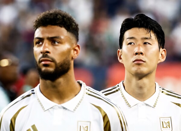 (오른쪽) 손흥민. (사진=LA FC SNS)
