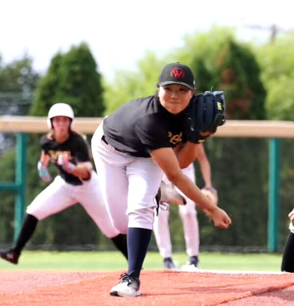 김라경이 트라이아웃에 임하는 장면. (사진=WPBL SNS)