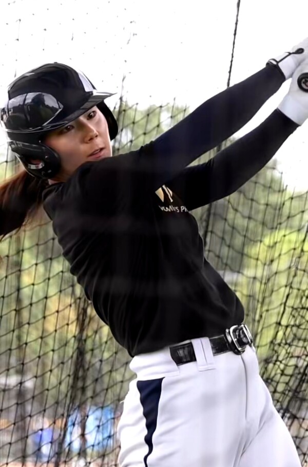 WPBL 공식 영상에 올라온 박주아의 타격 모습. (사진=WPBL SNS)