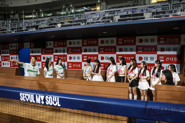 키움 히어로즈가 외국인 관광객 대상 프로야구 문화 체험 프로그램의 일환으로 타이완(대만) 예능 프로그램 촬영을 진행했다(사진=키움)