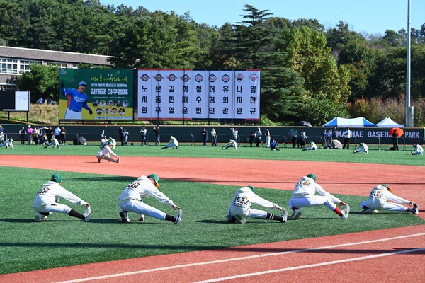 김태균이 이끄는 '홍성군과 함께하는 김태균 야구캠프'가 오는 10월 25일 충남 홍성 만해야구장에서 열린다(사진=티케이오시비)