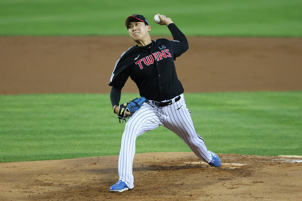 LG 선발 손주영의 10일 투구 장면. (사진=LG 트윈스)