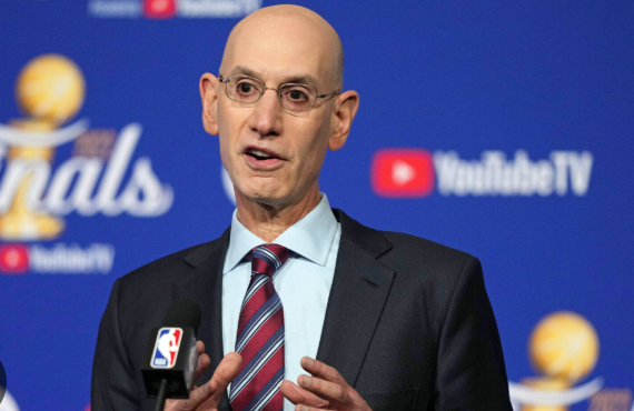 아담 실버 커미셔너(사진=NBA.com)