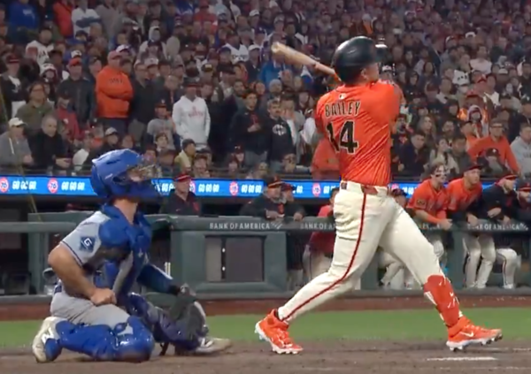 베일리의 만루홈런(사진=샌프란시스코 자이언츠 공식 SNS)
