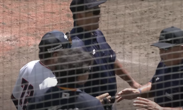 항의하는 석수철 감독(사진=WBSC 유튜브 계정 화면캡쳐)