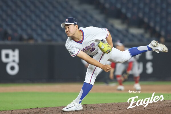 경기항공고의 강속구 에이스 양우진(사진=한화)