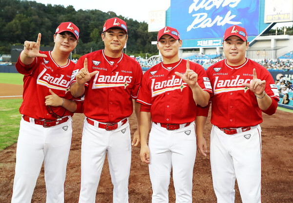 (왼쪽부터) 김민, 노경은, 조병현, 이로운. (사진=SSG랜더스)