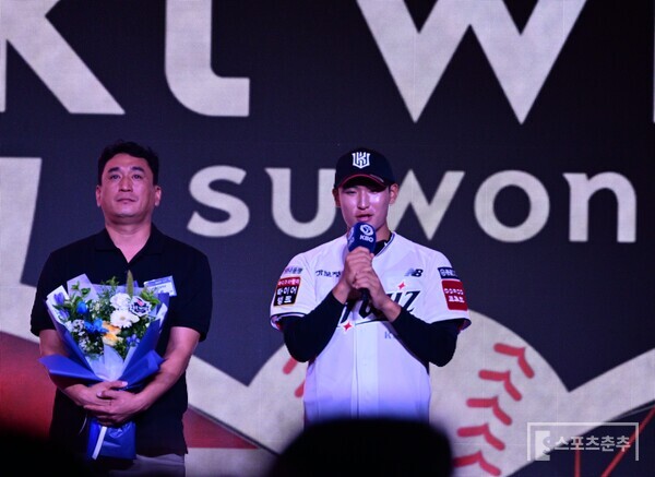 KT위즈에 지명된 전주고 투수 박지훈이 소감을 밝히고 있다. (사진=스포츠춘추 황혜정 기자)