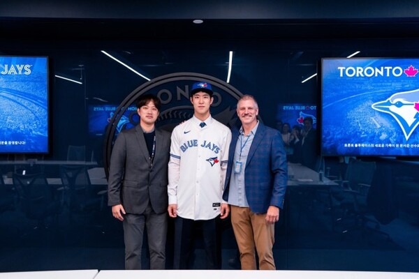 토론토에 입단한 장충고 우완투수 문서준. 사진 | 리코스포츠