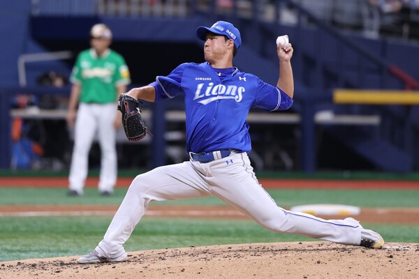 28일 서울 고척스카이돔에서 열린 키움 히어로즈전에서 4회 선발 가라비토를 이어 등판한 삼성 이재익은 1.2이닝 무실점으로 승리 투수가 됐다. (사진=삼성)