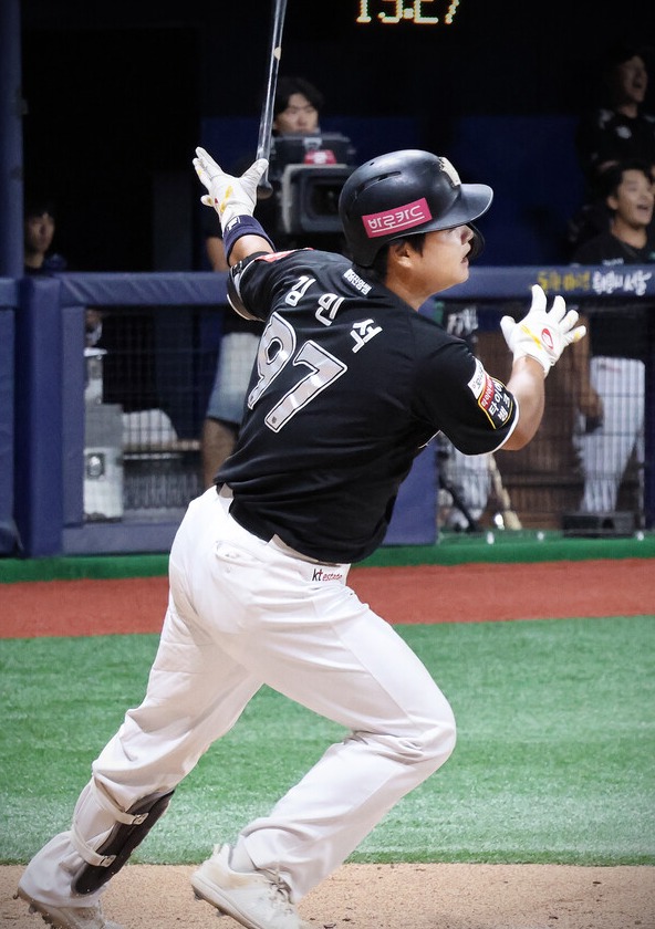 김민석은 1일 퓨처스리그 챔피언 결정전에서 상무 상대 4타수 2안타 3타점을 기록했다. (사진=KT)