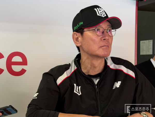 운명의 경기를 앞둔 이강철 감독(사진=스포츠춘추 배지헌 기자)