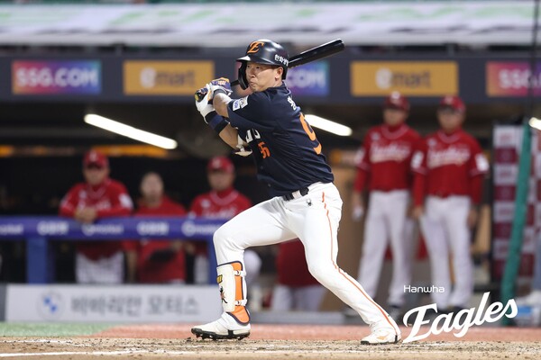 황영묵의 2타점 적시타 장면(사진=한화)