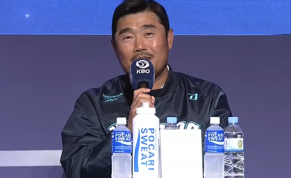 2025 KBO 미디어데이에서 NC 이호준 감독. (사진=TVING 중계화면 캡처)