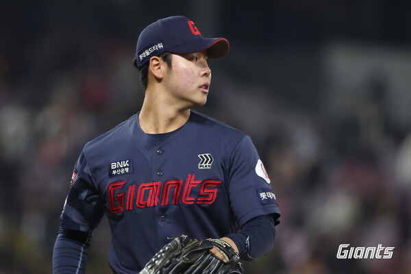 전미르는 2024시즌 롯데에서 투수로 36경기 등판해 평균자책 5.88을 기록했다. (사진=롯데)