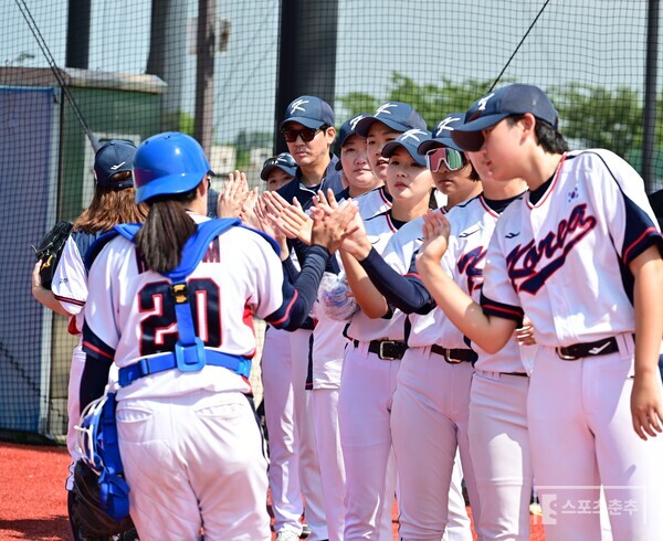 2025 한국 여자야구 대표팀. 아시안컵에서 사상 첫 결승 진출에 도전한다. (사진=스포츠춘추 황혜정 기자)