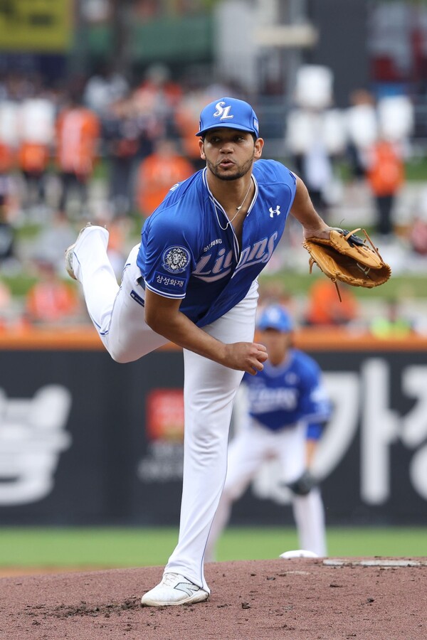삼성 선발 헤르손 가라비토의 판단 미스가 5실점 붕괴로 이어졌다. (사진=삼성)