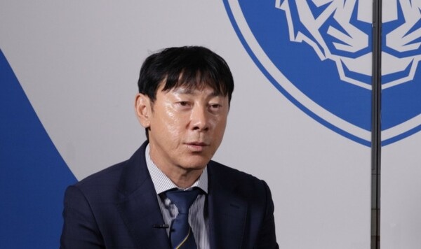 울산 현대 제13대 사령탑으로 취임한 신태용 감독 (사진=울산 HD)