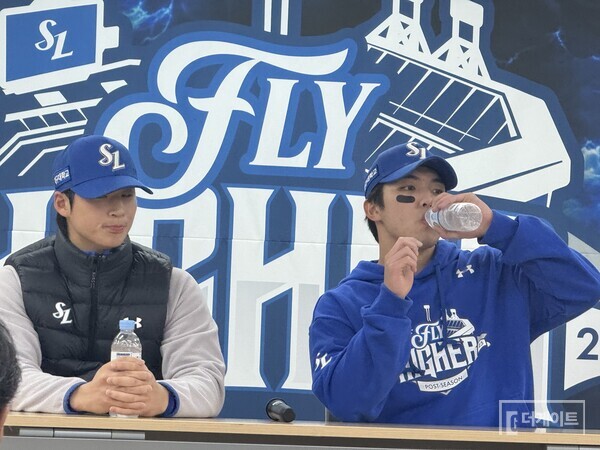 이호성과 김영웅(사진=스포츠춘추 박승민 기자)