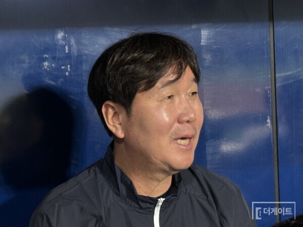 5일 고척에서 취재진 인터뷰에 응한 류지현 국가대표팀 감독. (사진=더게이트 박승민 기자)
