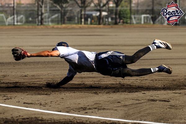 두산 박지훈이 미야자키 마무리훈련에서 '디펜스 데이'를 소화하고 있다. (사진=두산)