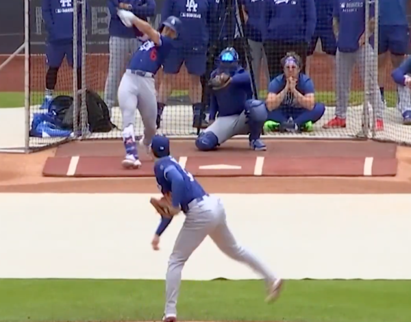 투수 오타니와 타자 김혜성의 대결(사진=LA 다저스 SNS)