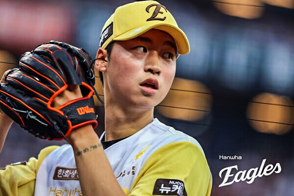 한화로 이적한 엄상백(사진=한화)