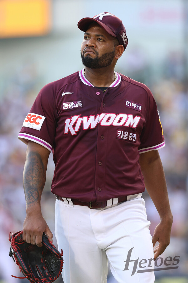 키움 알칸타라와 히어로즈의 오피셜은 언제쯤일까. (사진=키움 히어로즈)